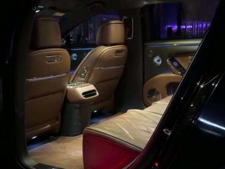 尊界S800 夜晚车内外灯光