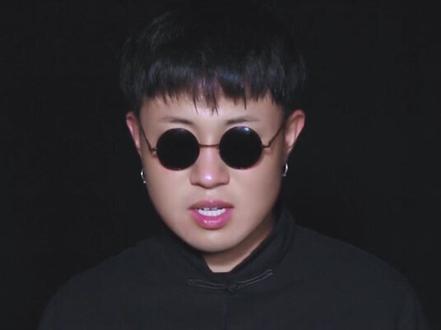 只要利用好大蒜和面包糠,就可以做出满分的猪排米汉堡~中秋快乐#带团圆回家