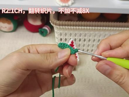 圣诞树平面发夹钩织教程来啦#钩针图解 #纯手工发夹diy #成品展示 #毛线手工制作玩偶 #毛线发夹