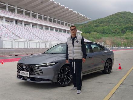 合资B级车卷出新高?全面评测福特新蒙迪欧! 合资B级车卷出新高?2.0T动力谁敢叫板?全面评测福特新蒙迪欧!#dou是好车#福特新蒙迪欧活得精彩 #蒙迪欧