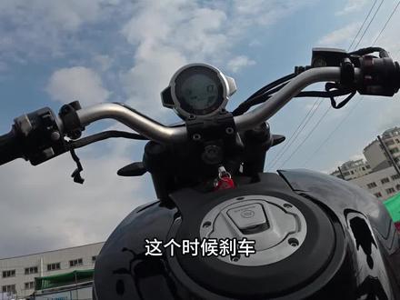 翘头第一视角
#翘头 #特技 #二野老师#圆点驾控