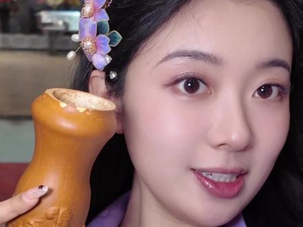 来自国家文物修复师的商业修复实力碾压 无痕修复的标准可以达到全品的二次售卖 #葫芦虫眼修复 #葫芦修复 #无痕修复培训 #文物修复师培训 #沈阳文玩修复