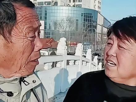 老伴嫁我几十年,日子过得紧巴巴,白手起家历苦难,鬓白最美是老伴#把正能量传递给你 #夫妻相处之道 @我🔥要🔥🔥🔥 涨粉@抖音小助手