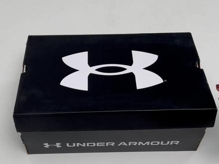 跑步不再累!UA新鞋助你轻松提速! 想买一双颜值高又舒服的好物?这款鞋子一定不要错过!#好鞋推荐 #运动鞋 #安德玛 #软底软面穿上超舒服 #早春穿搭公式来了