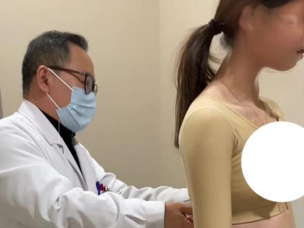 大臂环吸术后day1,应该注意哪些细节?
#手臂环吸第一天 #郭同荣 #杭州手臂环吸 #拜拜肉怎么减 #细手臂