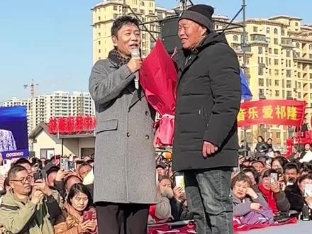 祁隆老师携父亲助力公益演唱会
#祁隆老家演唱会
#祁隆