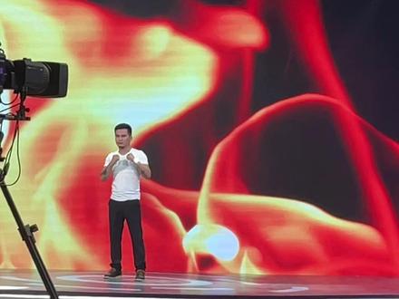 感谢杭州电视台邀请 坐客19届亚运会大型晚间“城市亚运”直播节目
拳王只是一个身份,利用好这个“标签”可以更好的为拳击运动推广 宣传
#杭州亚运会 #拳击 #比赛现场 #格斗