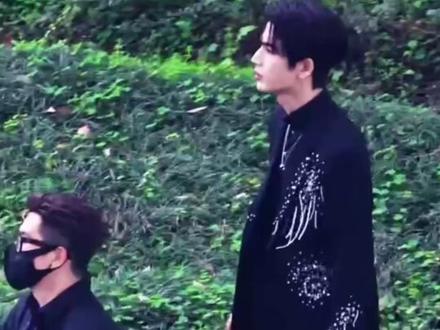 比开推造型更好看的永远是下一期开推
顶级帅哥们妆造在线看的我好爽
这才是我上网应该看的啊
#开推4 #刘宇宁#张凌赫 #周柯宇#帅哥