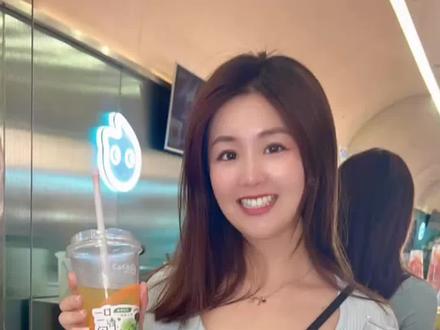 coco配青梅,就是五月的味道!#夏天的味道 #仙女都在喝什么