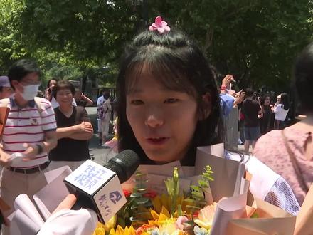 考完熟练背诵《劳动法》!考生:为广大网友发声 。除此之外,妹妹还有两个愿望 #高考 #浙江高考结束 @抖音小助手