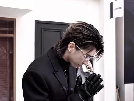 这个让阴了很多天的杭州都亮起阳光的世界巨星#蔡徐坤 #蔡徐坤柳丝木全球品牌代言人