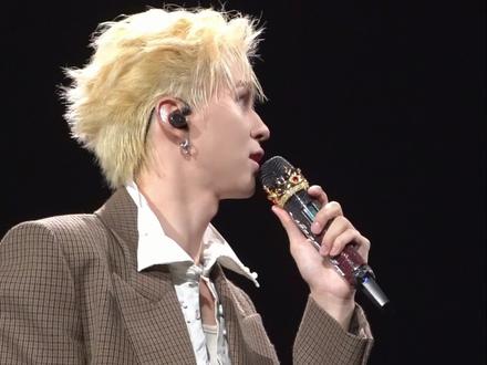 我一定是疯了,竟然开始想念你的冷幽默了
#何浩楠 #何浩楠HE限定生日演唱会 #十个勤天 #我的追星日记 #幽默