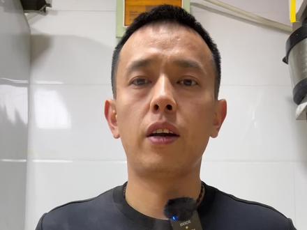 蒜蓉牛蹄软烂可口 吃着就是香