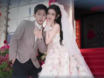 被博主称是“假富二代男名媛”,陈雪凝老公报案后晒接报回执,并配文:不信谣不传谣 #抖音媒体辟谣团