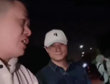 关注爱追星的明仔!直播间欢乐多多!现在是主播和颂文老师男文竹飙戏时间…艾克神😃😃