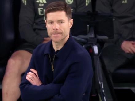 下课倒计时!#阿隆索 得到更衣室球员力挺,但是下课或将已成为定局,只是时间问题了#皇马#贝林厄姆#罗德里戈#dou来足球季