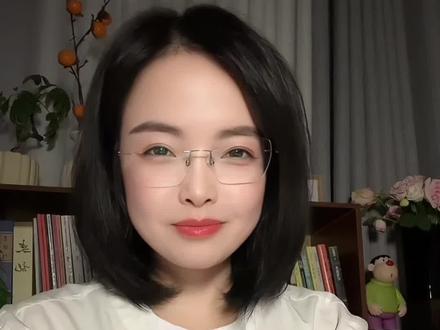 矮子肚里三把刀,秃顶男人智商高
两腮无肉多奸诈,龟背蛇腰不可交
贫嘴毒舌心不正,白面无须耍阴招
扬头女子心气高,扭腰晃臀惹人骚低头汉子不能惹,无德之人不可交
画虎画皮难画骨,知人知面不知心
马瘦毛长没人骑,人穷说话没人听
汤没盐不如水,人没钱不如鬼。
贫居闹市无人问,富在深山有远亲
莫做亏心侥幸事,善恶到头终报,富养穷养不如有教养,金山银山不如平安。
留下一句健康平安越来越旺,亲爱的朋友,接住这份缘分吧。#情感共鸣 #人生感悟 #国学 #人性 @抖加🔥上热门🔥dou+🔥热点宝 @DOU+小助手
