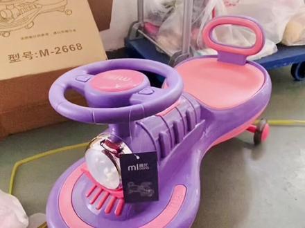 #开箱视频 #儿童礼物 #doudream创作者计划 扭扭车纠结好久终于选定了