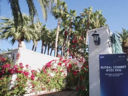 追觅具身智能割草机器人亮相CES2026 #与追觅一起敢梦敢为 #追觅具身智能割草机 #CES #庭院管家