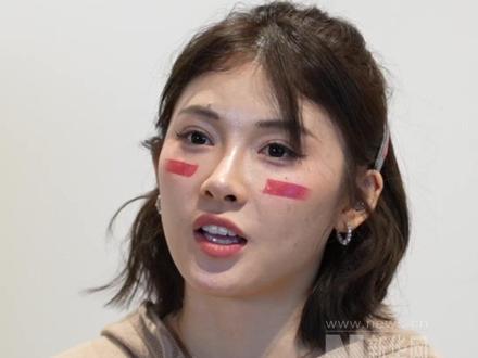 吴艳妮回应亚运会抢跑:看见教练我哭了(视频:陈思 张可心 赵彦超 王沁鸥)#吴艳妮