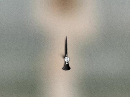 蔡依林《Fish love》MV高清写真照 源自哲学家 Dr.Abraham J. Twerski的“鱼之爱”理论,蔡依林《Fish Love》MV 跳出情爱叙事窠臼,以视听语言解构错位爱恋的真相—很多人把满足自我需求当作爱,如同吃鱼只为填补欲望,而非真正珍视对方,这种掠夺式的情感终将吞噬彼此。MV里反复出现的黑影是占有欲的具象化,沙漠的荒芜是内心的空洞,高空的绝境是觉醒的契机,水下的沉沦是挣脱前的最后挣扎。“Part of me is in you”的歌词回响中,蔡依林从卑微迎合的迷失,到直面执念的坚定,最终完成与消耗式关系的彻底切割,诠释“爱不是交付自我,而是保持边界后的真诚相拥”。#蔡依林 #蔡依林演唱会 #蔡依林新专辑 #蔡依林新专辑pleasure #蔡依林fishlove