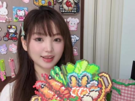 用拼豆diy大王花扇! #拼豆 #大王扇 #檀健次 #明星周边 #手工