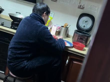 谁家大老爷们不受这窝囊气#情侣日常 #豆包ai #内容过于真实