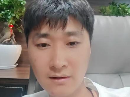 地书正邪辨:地理经书,有可读者,有不可读者。可读者,惟青乌经、葬书、雪心赋、倒杖篇、疑龙经、撼龙经、发微论、穴情赋、九星篇、八式歌、堪舆宝镜、趋庭经、堪舆管见,此皆地理正宗,不可不读也。不可读者,如天机,金篆,催官,玉尺,海角,青囊,天玉,玄珠等书。一系假名伪造,一系以伪传伪,此皆地理之邪说,断断不可读也。推而论之,凡言形势性情者,皆可读。凡言天星卦列者,皆不可读也。此读书又其次者也。欲习斯道者,先要明师登山,指点龙穴砂水,口传脉理真诀。次要熟识峦头,多看仙跡。稍有确見,然后读书,方为有益。否则是亦屋里先生,开卷了了,登山茫茫,焉能识山川之妙哉!所以,徒读地书,自作聪明,而反受假地之害者,举世皆然,曷可胜叹!昔人谓读书不如按图,按图不如登山,洵确论也。#易学智慧 #地理知识 #风水玄学 #易学 #知识分享