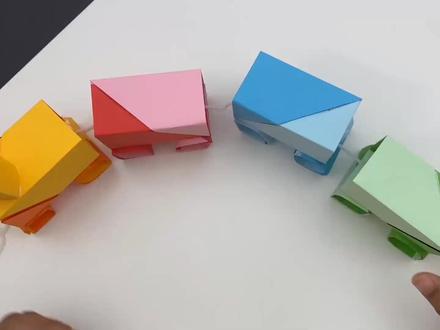 今天我们来做一辆小火车,太可爱了,快来试一试吧! #手工折纸 #亲子手工 #儿童折纸 #火车折纸