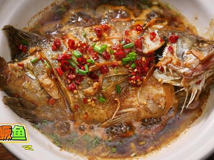 本来应该从从容容,一遇到黄山美食,就“没出息”了~#皖美秋日 #fun肆游黄山 #超级皖 #没出息 #本来应该从从容容游刃有余