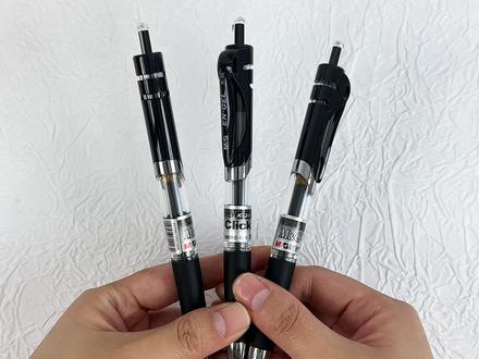 教你用圆珠笔制作一个独特的桌面摆件~ 你的桌面又多了几分文艺气息!#亲子手工 #创意手工 #摆件 #自制玩具