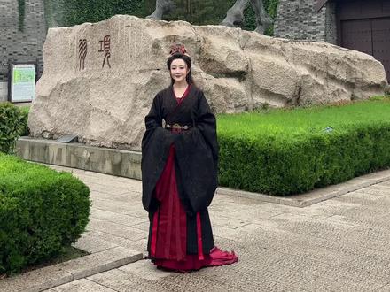 欢迎虞姬回家 李依晓和项王故里梦回千年 #虞姬 #李依晓 #项王故里 #看苏超游宿迁 #虞姬李依晓