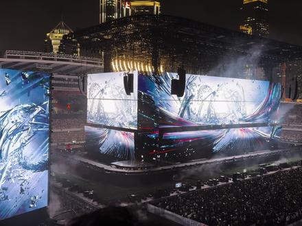 part 3 全记录|薛之谦演唱会完整版·万兽之王广州站 这么大的屏幕,跟看超大型电影有什么区别?
果然1X 不能跟唱,太近了苹果收音再牛也收不了我的五音不全,将就着看吧,有时候忍不了一点🥹
#薛之谦 #薛之谦演唱会 #薛之谦广州演唱会 #薛之谦万兽之王演唱会 #薛之谦演唱会repo
11 造物
12念
13 粉钻
14 违背的青春
15 骆驼+Chaser