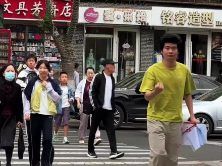 高考首日 考场内外皆为梦想#2026高考