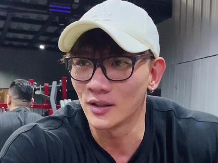 锻炼受伤了怎么办?分享下自己经验#鹿晨辉 #健身 #健美 #创作灵感 #慕公子花絮 #健身干货 #撸铁 #运动