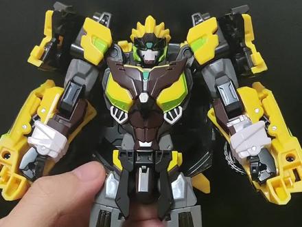 dio代餐!jojo厨狂喜!好东西!85元炫卡斗士拳霸比特测评#炫卡斗士#变形金刚#孩之宝#布鲁可#万代