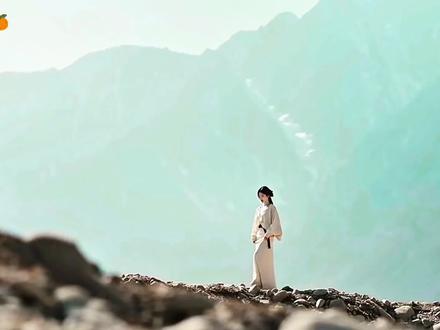 #达肤妍全球品牌代言人鞠婧祎
爆肝四小时!成品终于出炉啦!
官宣即巅峰!感谢达肤妍选择小鞠,更骄傲她用实力再创纪录——天生「鞠」光限定礼盒10分钟现货售罄,是市场用真金白银投出的满分票!销量与口碑双爆。更有人民网共创的权威背书,这不仅是明星与品牌的双向奔赴,更是对她专业与影响力的双重肯定。小鞠的扛代言能力,永远让人信服!期待与达肤妍全球品牌代言人@鞠婧祎 继续闪耀,用科学与匠心,守护每一份细腻与美好。未来继续一起走花路!@达肤妍官方旗舰店 @达肤妍创始人-星总3月14日晚七点半专场
“达肤妍天生「鞠」光”