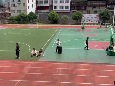 国家质量监测体育项目之一,15米折返跑。