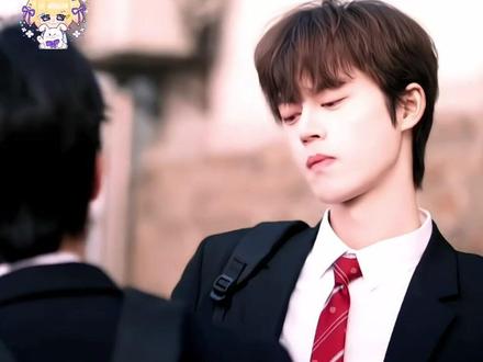 这样正常的剧反而让我产生了想看的冲动#校服的裙摆 #剧情 #校园剧