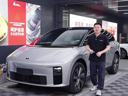 理想i6升级新车10件套,也算是比较全的i6升级项目,有需要了解升级贴膜的车友们可以参考一下~ #理想i6 #理想i6升级 #理想贴膜 #理想改装升级贴膜 #锦驭新能源升级