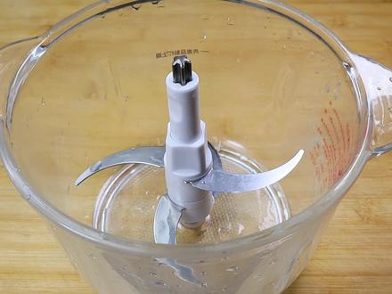 秋冬多吃莲藕,放入绞肉机中搅一搅,做成莲藕肉饼,出锅太香了 #在家做美食 #莲藕肉饼 #美食