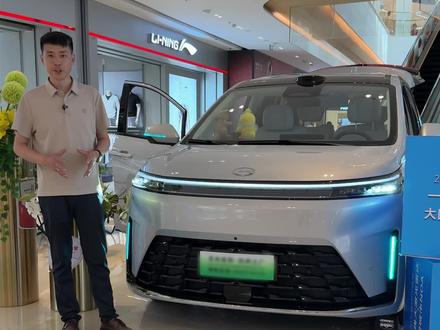 新款传祺向往E8到底怎么样?老潘来带你云体验 #mpv商务车 #商务车 #说车聊车