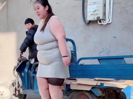 MV我先出了 我的双重身份有些显著#搞笑 #说唱 #音乐 #抽象 #topbarry