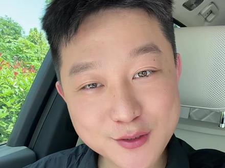 新m9已定 也锁了然后好像选了一个智商税的配置 你们选云氧了吗?你们觉得这个值这么多吗!!!已经锁定了改不了了 都说我不如选主动悬挂!!!#问界#问界m9