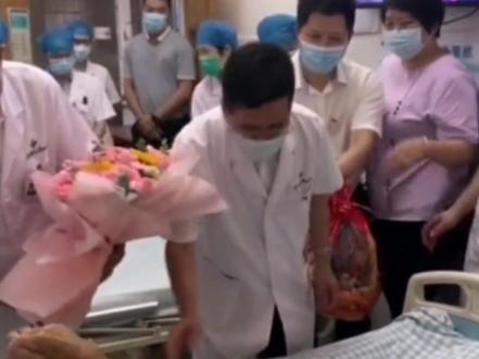广东一医院为全红婵的爷爷和妈妈提供了全方位的医疗保障服务。