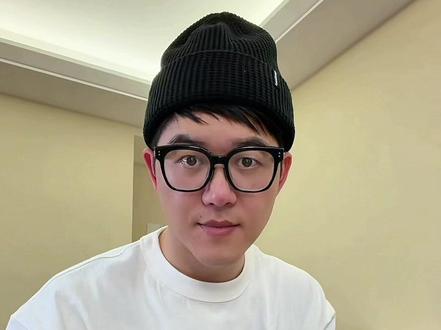 金价突破5000美元!白银突破100美元! 实物黄金和期货白银都拿的稳稳的,滑个雪回来,账户又多了几十个大菠萝!