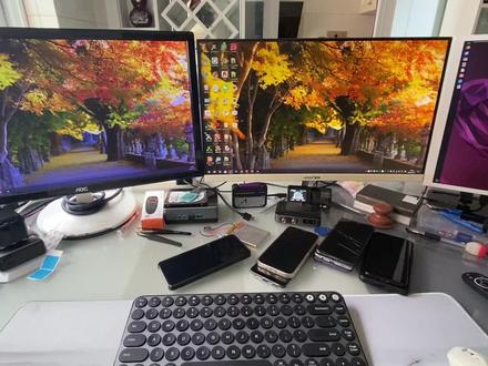 你知道吗?一台电脑可以这么用。 一个电脑下面可以安装三个系统。
三个系统互不干扰。只要你想,
你接三个键鼠都是可以单独使用的。
游戏,办公,测试三不误。#win10 #虚拟机 #codex #一机多用省时省力省人工 #一机多用