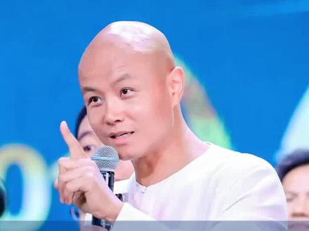 跟#乐嘉 学演讲:女性创业者的最大问题是什么?@博商小可爱