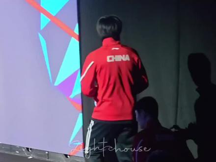 国乒大合照完整版#王楚钦孙颖莎 #梁靖崑林诗栋#王曼昱王艺迪 #伦敦世乒赛#我们是冠军cr:见水印