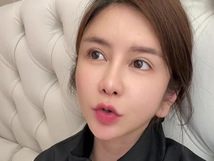 晚上9点—11点美盘还会拉升一次,高开低涨!冲高回落!
我是中长线,短线不知道今天有没有机会,短线今天能拿到1018-1022都有机会!,但是切记不要满仓,敬畏市场#黄金大涨